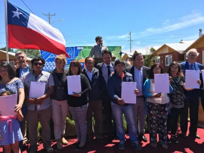 Familias de Puerto Octay se convirtieron en propietarias legales de sus viviendas