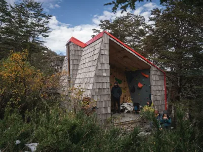 Fundación DeporteLibre realizó capacitación de iniciación al montañismo en el Refugio Volcán Calbuco