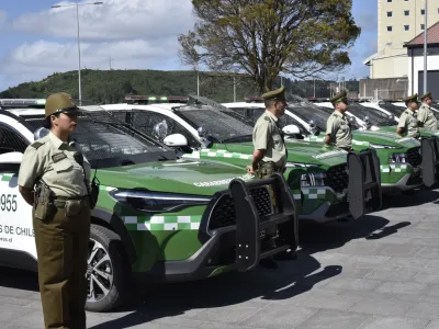 Gobierno entrega 19 nuevos vehículos a Carabineros en la región