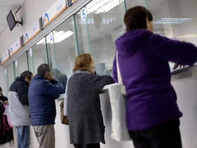 Hoy sábado: Caja Los Héroes abre en Puerto Montt y Osorno para que pensionados del IPS de 70 y más años cobren sus pensiones