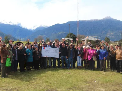 Indap entrega importantes recursos de inversión a pequeños agricultores de la comuna de Cochamó