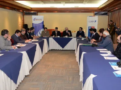 Intendente de Los Lagos comprometió apoyo a mitilicultores de choritos