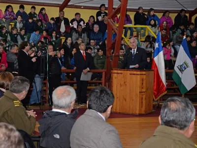 Intendente Jürgensen participó en actividades por los 10 años de la erupción del volcán Chaitén
