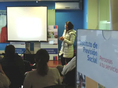 IPS Los Lagos recibe postulaciones del SERVIU para familias de sectores medios y emergentes