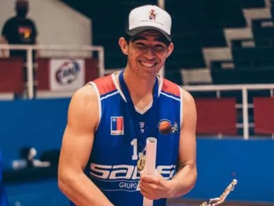 Joven basquetbolista local Thomas Ojeda fue invitado al Campamento de Baloncesto Juvenil de Las Américas FIBA 2022