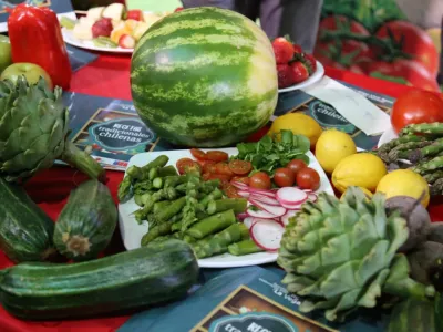 Lanzan concurso para escoger la fruta y la verdura preferida de Chile 