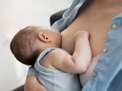 Mamá trabajadora: Técnicas para extraer  y conservar la leche materna