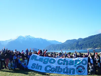 Más de 500 kg. de basura sacó el Movimiento Salvemos Lago Chapo tras jornada de limpieza