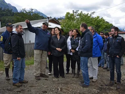 Ministra de Salud visitó Villa Santa Lucía