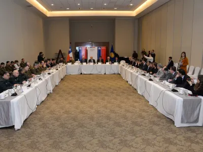 Ministro del Interior lidera primera reunión Macrozona Sur de Seguridad en la Región de Los Lagos  