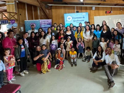 Mujeres y niños de Cochamó culminan programa de formación 2024