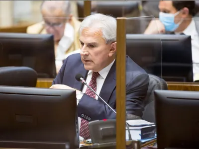 Nueva Ley de Pesca: Senador Moreira pide avanzar simultáneamente en la “ley corta” y acoger demandas históricas