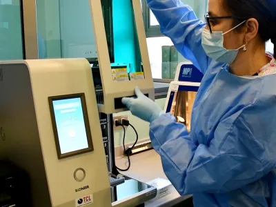 Nuevo equipo para análisis de PCR aumentará a 800 las muestras en el Hospital Puerto Montt 