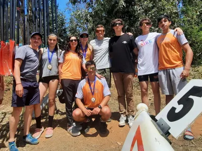 Obtuvo dos medallas de oro, una plata y un bronce: Club Náutico Viento sur de Llanquihue obtuvo excelentes resultados en Campeonato Nacional de Remo de Valparaíso