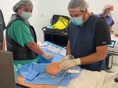 Operativo en el Hospital Puerto Montt brinda solución a pacientes que sufren dolor crónico