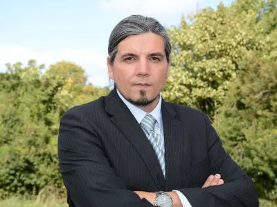 [OPINIÓN] "Director del INDH y su peligrosa ignorancia en materia de Derechos Humanos". Por Pedro Díaz Polanco, Director de la Escuela de Administración Pública Universidad Austral de Chile