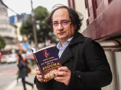 Periodista Carlos Ilabaca conversará sobre su nueva novela “La Maldición de la Piocha” este sábado en Librería MacKay en Puerto Varas