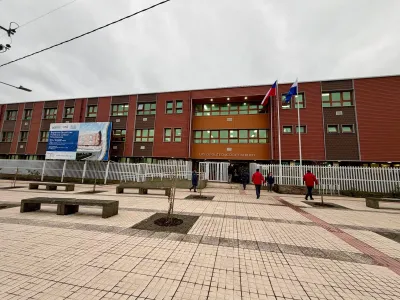 Presidente Kast y Gobernador Santana inauguraron Liceo Politécnico de Calbuco financiado por Gore Los Lagos