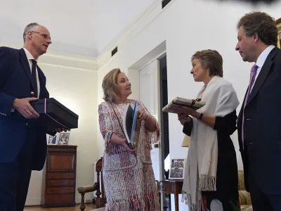 Príncipe Heinrich de Liechtenstein llega a Chile a conocer Fundación Teatro del Lago y en su primera actividad se reúne con la Primera Dama Cecilia Morel