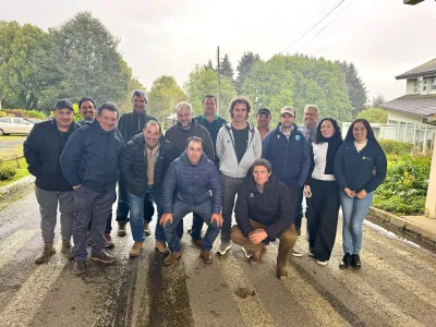 Productores lecheros uruguayos visitan INIA Remehue