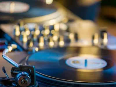 Según un estudio realizado recientemente: La música pop de los ochenta es la mejor para reducir el estrés