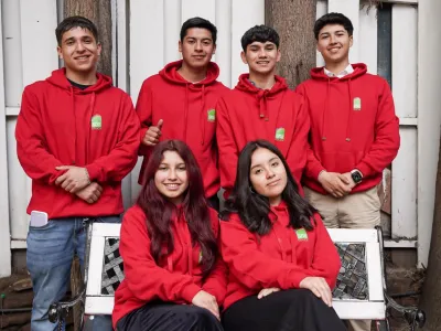 Seis estudiantes de liceos agrícolas viajaron a Estados Unidos para realizar su práctica profesional