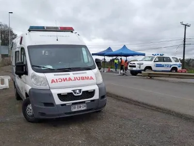 SENDA Los Lagos facilita ambulancia Tolerancia Cero y equipo médico en apoyo a la emergencia sanitaria
