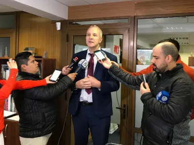 Seremi de Energía llama a atrasar los relojes una hora el sábado 6 de abril