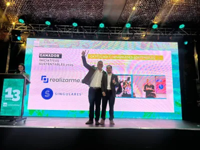 Singulares obtiene el primer lugar en la categoría “Comunidades Sostenibles” en los Premios Iniciativas Sustentables 2025 de La Tercera