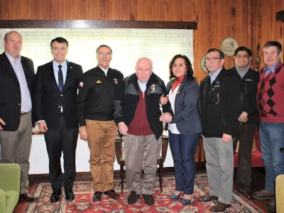 Subsecretario de Gobierno Emardo Hantelmann realizó visita y entregó reconocimiento a Don Ewaldo Mödinger Leichtle, el bombero más longevo de la región
