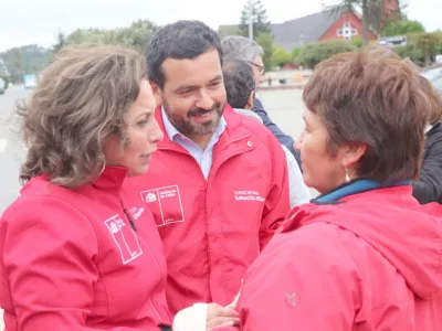 Subsecretarios recorren la zona haciendo difusión de nueva agenda social