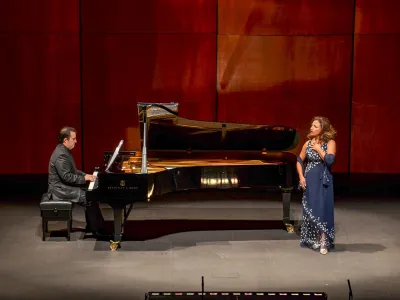 Teatro del Lago celebra el día mundial de la ópera con concierto de Cristina Gallardo-Domâs