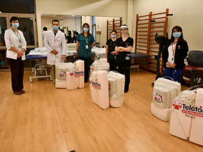 Teletón entrega set de posicionamiento prono para pacientes Covid-19 del Hospital Puerto Montt