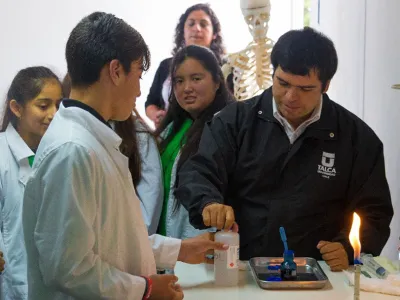 Truck Lab en Puerto Varas, Laboratorio de Ciencias Móvil recorre el sur de Chile