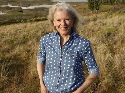 UACh entregará Premio “Luis Oyarzún” a destacada conservacionista Kristine McDivitt Tompkins