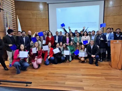 ULagos y GORE Los Lagos certificaron a docentes y profesionales en infraestructura sostenible e inclusiva