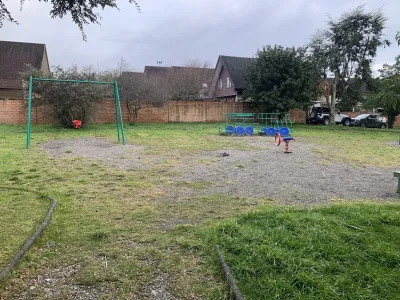 Vecinos de Lomas del Lago impulsan proyecto comunitario para mejorar la plaza de su barrio