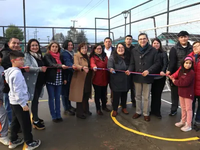Vecinos de Pantanosa en Frutillar recuperan multicancha con apoyo del FOSIS