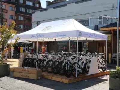 Vecinos y visitantes de Puerto Varas podrán pedalear la ciudad gracias a servicio municipal de bicicletas gratuitas  