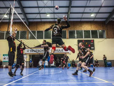Viejos valores del Volley triunfaron en Frutillar